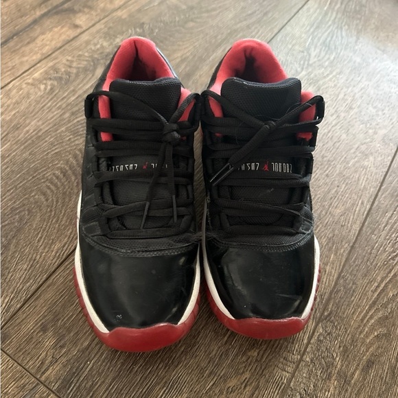 Jordan’s - Picture 2 of 9